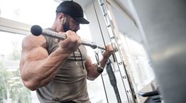 Πόσα σετ ασκήσεων πρέπει να κάνεις για να μεγαλώσουν οι μύες σου