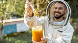 Μέλι: 7 λόγοι για να το εντάξεις στη διατροφή σου