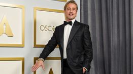 Ναι, ο Brad Pitt εμφανίστηκε με αλογοουρά στα Όσκαρ