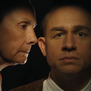 Η ακραία προετοιμασία του Charlie Hunnam για να γίνει ο Εντ Γκιν στο Monster του <em>Netflix</em>