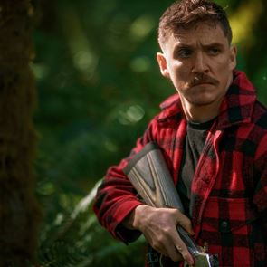 Δείτε αποκλειστικό video από την ταινία τρόμου Strange Darling που λάτρεψε ο Stephen King