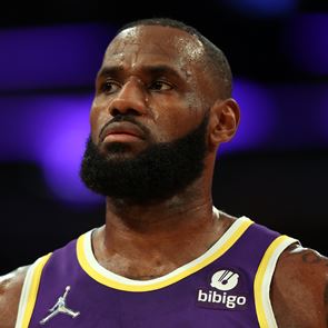 LeBron James, ο πρώτος δισεκατομμυριούχος παίκτης του ΝΒΑ