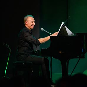 Ο Μίνως Μάτσας ξανά στο Gazarte Main Stage