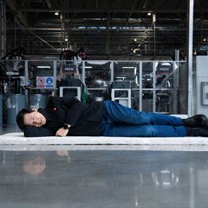 Ο ιδρυτής της Xiaomi αντιγράφει τον <em>Elon</em> <em>Musk</em>
