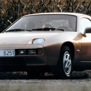 Η Porsche 928 του Tom Cruise έσπασε κάθε ρεκόρ