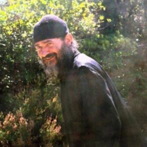 O 'πατέρας' των αρνητών του <em>κορονοϊού</em> στην Ελλάδα