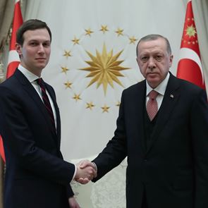 Η Guardian αποκαλεί "νταή" τον Erdogan και προειδοποιεί