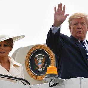 Τα πισωγυρίσματα του Donald <em>Trump</em> μετά τη βαριά εκλογική ήττα