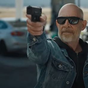 Στο You Can't Run Forever, ο J. K. Simmons είναι ένας κατά συρροή δολοφόνος