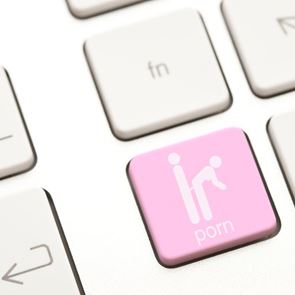 Το Pornhub στο πλευρό των αποκλεισμένων Ιταλών