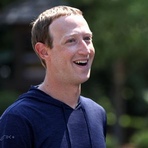 Ο Mark Zuckerberg ωριμάζει