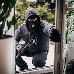 Πώς μπορούμε να κρατήσουμε το σπίτι μας ασφαλές, όσο λείπουμε διακοπές