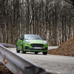 Πώς είναι να οδηγείς το Ford Puma ST