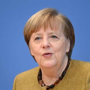 3-4 δύσκολους μήνες μπροστά μας βλέπει η Angela Merkel