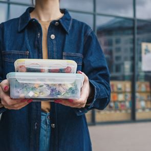 Κλείνει η Tupperware και τα τάπερ γίνονται πια συλλεκτικά