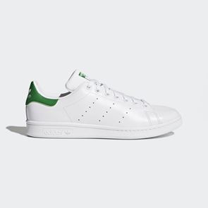 Η ιστορία των Stan Smith, των πιο θρυλικών <em>sneakers</em> της Adidas
