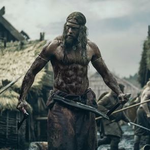 H προπόνηση του Alexander Skarsgård για το The Northman