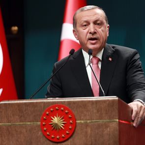 Η Τουρκία παγώνει τις "σεισμικές έρευνες" στην ανατολική Μεσόγειο