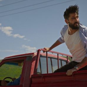 Πότε και πού θα δούμε τις 'Κακές Ιδέες', τη σειρά του Διονύση Ατζαράκη