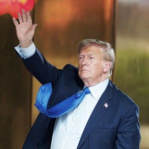 Φήμες λένε πως οι γκάφες του Donald <em>Trump</em> είναι εσκεμμένες
