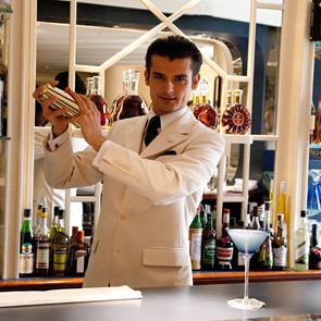 Αυτά είναι τα 12 καλύτερα hotel bars του πλανήτη