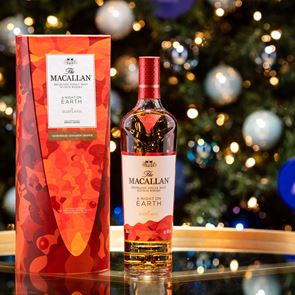 Tο Macallan και η εορταστική εμφιάλωση 'A night on earth in Scotland