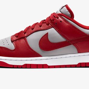 Τα θρυλικά Dunks της Nike γίνονται παγκόσμιο trend