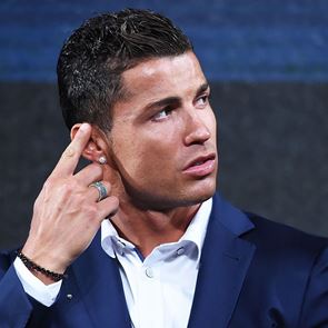 Γιατί τόσοι πολλοί άντρες ξαφνικά κάνουν Pilates-κάνει και ο Cristiano Ronaldo