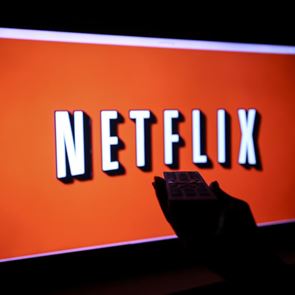 Ο ανταγωνισμός αυξήθηκε στο streaming, το <em>Netflix</em> χάνει κέρδη