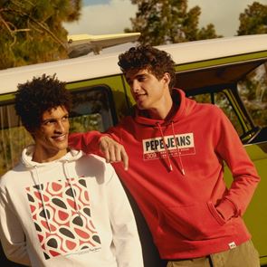 Η μεταμόρφωση της φύσης από εποχή σε εποχή, στην SS22 collection της Pepe Jeans