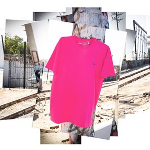 Off the Wall Tee: Η νέα συλλογή με <em>t</em>-shirts της Vans
