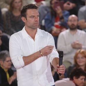 ΣΥΡΙΖΑ Wars: To Twitter οργιάζει με απίθανα σχόλια για Κασσελάκη και 'Ομπρέλα