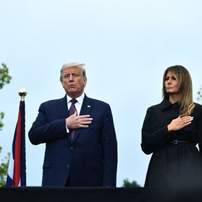 Θετικοί στον κορονοϊό ο <em>Donald</em> και η Melania <em>Trump</em>