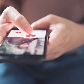 Feels, το dating app που δεν έχει swipe