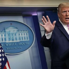 Γιατί ο Donald <em>Trump</em> δεν σταματά να επιτίθεται στην Κίνα