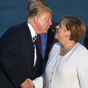 Ο Donald <em>Trump</em> δεν τα πάει καλά με τις ισχυρές γυναίκες