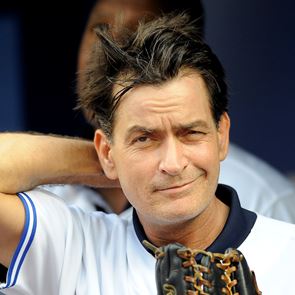 Οι 10 πιο Charlie Sheen ιστορίες του Charlie Sheen