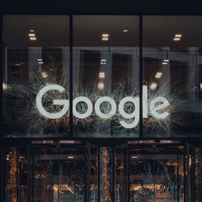Θα είναι η Google η επόμενη που θα κάνει απολύσεις