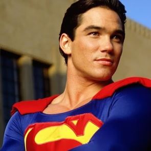 Πρώην Superman κατηγορεί τον τωρινό ότι είναι πολύ 'woke
