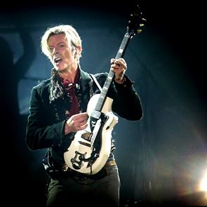 O David Bowie έγινε δρόμος στο Παρίσι