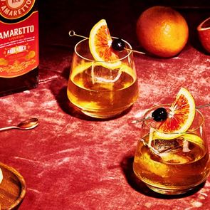Η ιστορία και η συνταγή του Amaretto Sour