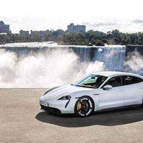 Η νέα <em>Porsche</em> Taycan διαλύει έναν από τους μύθους για τα ηλεκτρικά αυτοκίνητα