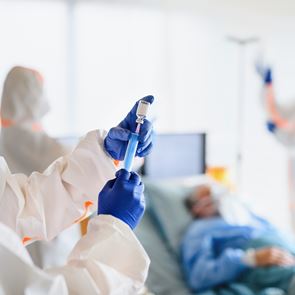 <em>Εμβόλιο</em> Johnson & Johnson: Τι θα γίνει με τις 70.000 δόσεις