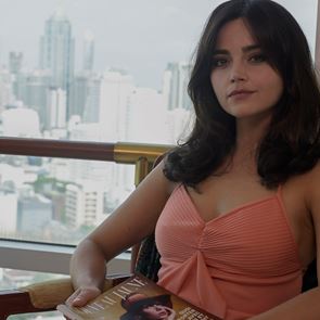 Jenna Coleman, όχι μόνο το κορίτσι του "Ερπετού