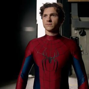 Τι κάνει ξεχωριστή τη νέα στολή του <em>Spider</em>-<em>Man</em> που φοράει ο Tom Holland