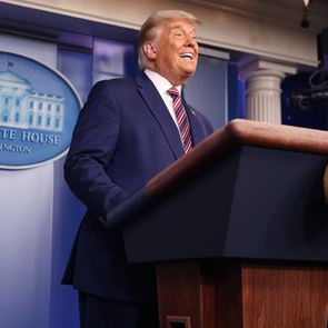 Οι επικίνδυνες τρέλες του <em>Donald</em> <em>Trump</em>