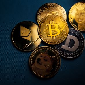 Τα κρυπτονομίσματα που κερδίζουν τους μικροεπενδυτές