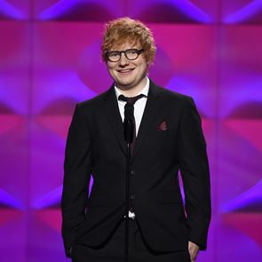 O Ed Sheeran απέκτησε και επισήμως 'Bad Habits