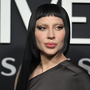 H Lady Gaga αποκάλυψε ότι δούλευε σε ελληνικά εστιατόρια (video