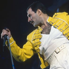 5 αστέρες της μουσικής των '80s που επηρέασαν τo στυλ μας